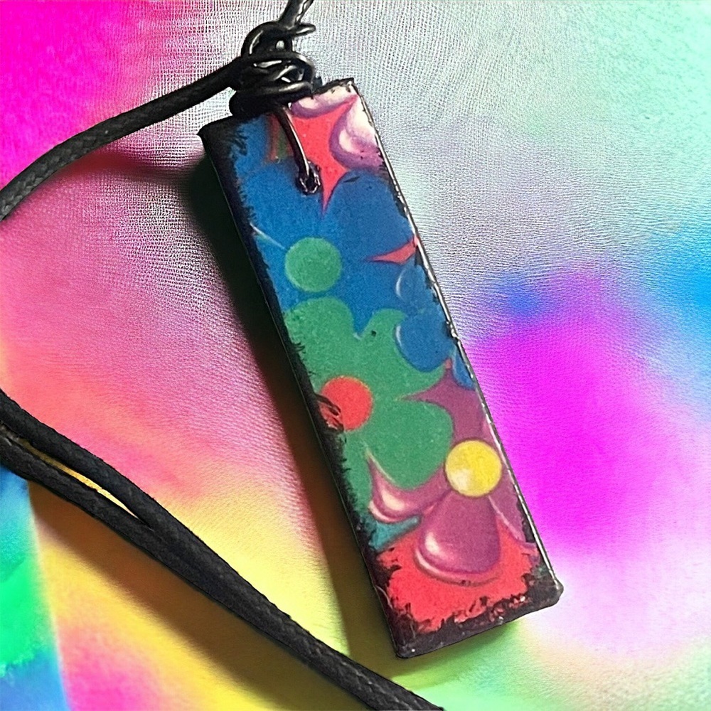 5 For $25💫Psychedelic Tie-Dye Flower Hippie Pendant Necklace